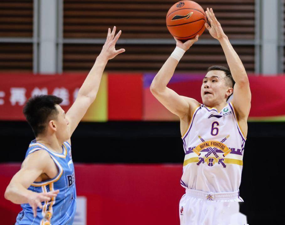 爱游戏下-窗口期多伦多猛龙篮板制胜——葡超节点到来，信心回归，高层口径保持一致(装饰装修规范gb50210)